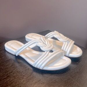 Alexandre Birman Vicky Knotted Slide Sandals - White  size 39